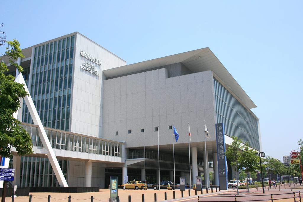 Fukuoka Sun Palace Hotel & Hall מראה חיצוני תמונה